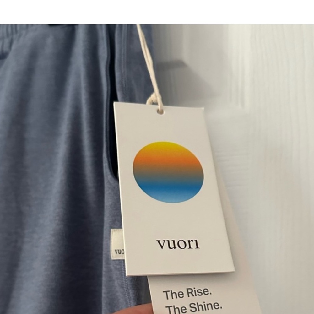 Vuori Boyfriend Joggers in the Blue Heron Heather color XL - Picture 3 of 6